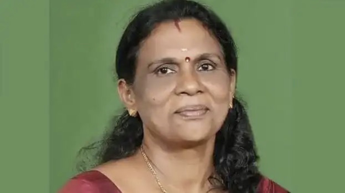 *മകളുടെ വിവാഹം ക്ഷണിക്കാൻ ഭർത്താവിനൊപ്പം സ്&zwnj;കൂട്ടറില്&zwj; പോകവേ അപകടത്തില്&zwj;പ്പെട്ട വീട്ടമ്മയും മരിച്ചു