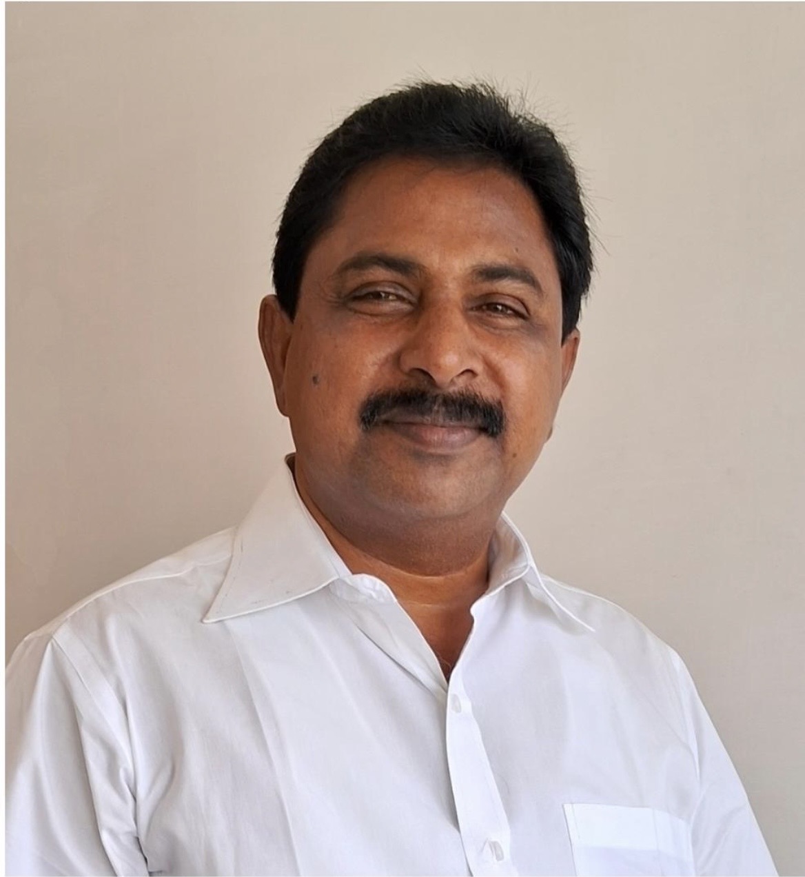 പള്ളം വേലമ്പറമ്പിൽ മനോജ് സി ബ്രീസ് വില്ല (57) നിര്യാതനായി