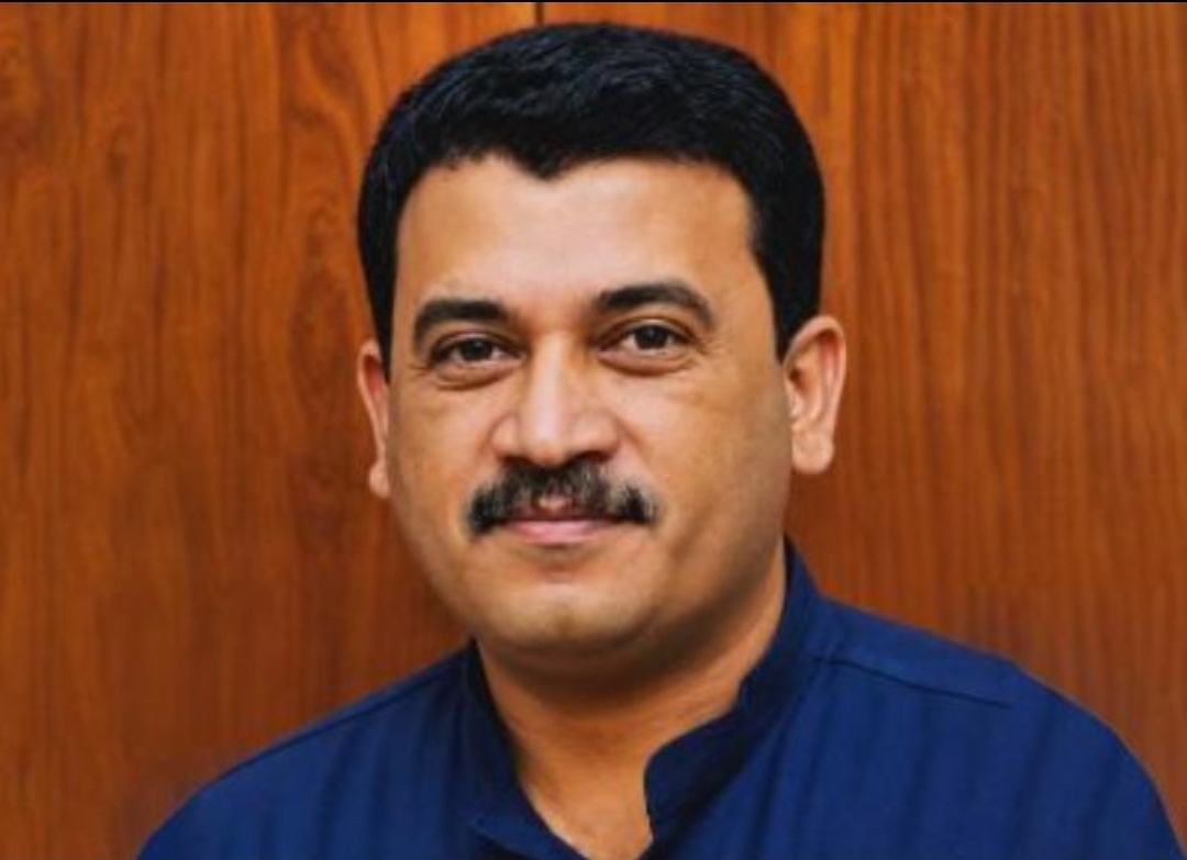 എറണാകുളം പ്രസ് ക്ലബ് മുൻ സെക്രട്ടറി  എസ്. ഉണ്ണികൃഷ്ണൻ അന്തരിച്ചു 53 വയസായിരുന്നു