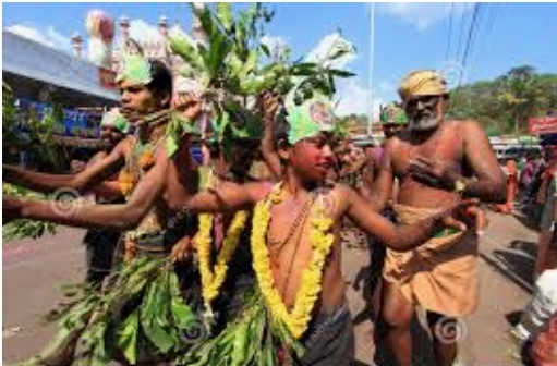 *എരുമേലി പേട്ടതുള്ളൽ ; അമ്പലപ്പുഴ സംഘം യാത്ര തിരിച്ചു.